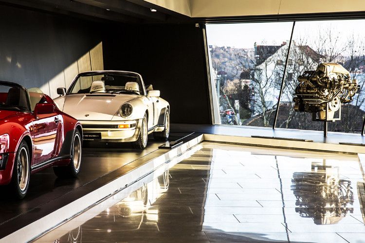 Beste Aussicht genießen diese beiden Klassiker der legendären 911er-Reihe. (Foto: Porsche)