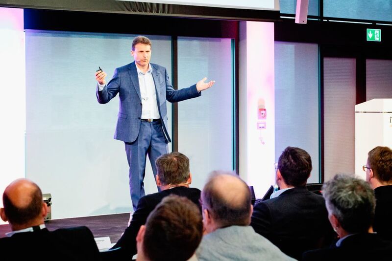 Volker Bentz (Brandmauer IT) bei seinem Vortrag mit dem Titel: „Das Unternehmen ist ein Spiegelbild des Unternehmers.“ (iteam)