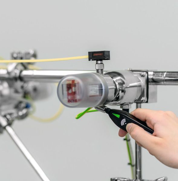 Alte Armaturen fit für das digitale Zeitaleter machen? Das geht - mit Gemüs Connexo-Retrofit. (Gemü)