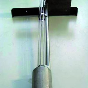 Bild 1: Sensor zur Überwachung des Bainitisierens bei zylindrischen Werkstücken. Damit werden die üblichen, enormen Zeitaufschläge zur Sicherstellung der kompletten Gefügeumwandlung überflüssig.