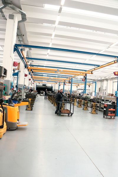 Zu Besuch beim MCM-Kunden Omsi Trasmissioni – einem führenden Hersteller und Entwickler von kundenspezifischen Antrieben. (Sonnenberg)