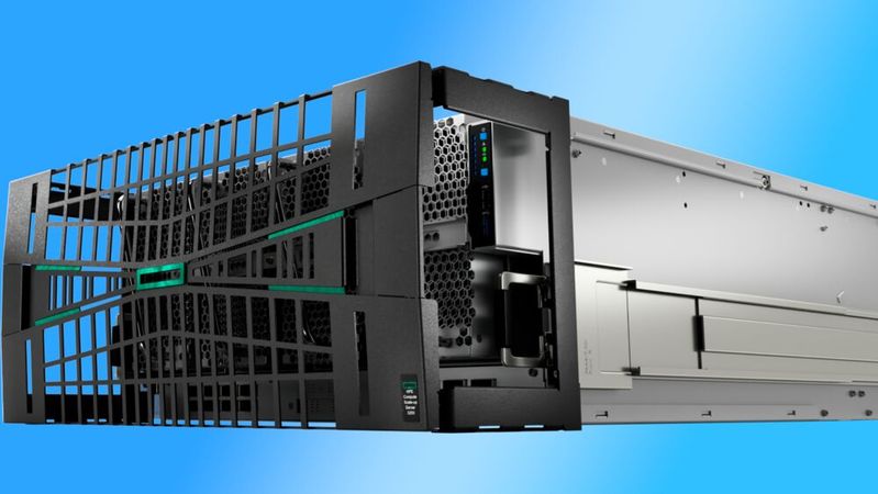 Laut internen Messungen von HPE erreicht der „Scale-up Server 3250“ eine Latenz von ungefähr 100 Nanosekunden; eine durchschnittliche Ethernet-Verbindung kommt auf etwa 10.000 Nanosekunden.(Bild:  HPE)