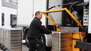 Vom Posteingang über die Digitalisierung und Archivierung bis zur Datenvernichtung sowie der Überlassung und Gestellung von Fachpersonal bietet Rhenus Office Systems seine Systemdienstleistungen an. (Bild: Dirk Hasskarl)