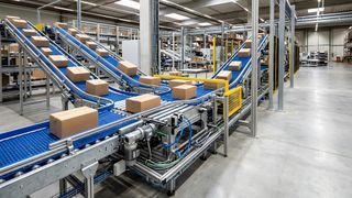 adobestock-2116146741-alignedart-e-commerce-fulfillment-992x558v1 (Bild: © AlignedArt/stock.adobe.com)