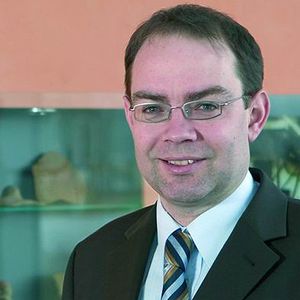 Peter Schäfer, Autohaus Schäfer, Königsbrunn: „Die Ziele unseres Herstellers Mercedes-Benz für 2013 sind äußerst sportlich.“(Foto:  Archiv)