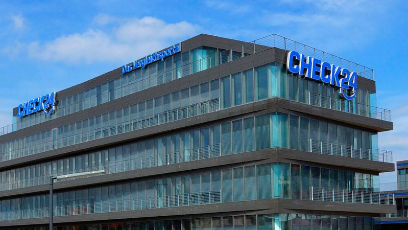 Die Wettbewerbszentrale hat Check 24 abgemahnt.(Bild:  Check24-Zentrale München /CHECK24 / CC BY-SA 4.0)