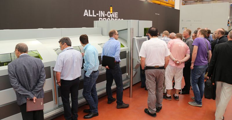 Auf ihrer Hausmesse Intube XV zeigte die BLM Group anhand mehrerer All-in-one- und B-Right-Anwendungen auf, wo die Integration der Prozesse in der Herstellung von Komponenten aus Rohren, Profilen und Vollmaterial heute steht. (Bild: BLM)