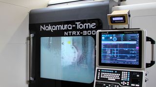 Bei der Europapremiere konnten die Besucher das Dreh-Fräszentrum von Nakamura-Tome live in Aktion erleben. (Bild: Kroh)