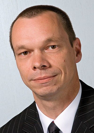 „Um die Sicherheit der Patienten zu gewährleisten, existieren seit Längerem umfangreiche gesetzliche Regelungen für Medizinprodukte-Hersteller. Diese werden nun mit der Veröffentlichung der MDR im Sommer ergänzt“, so Roland Katholing von der TÜV Nord Akademie. (TÜV Nord)