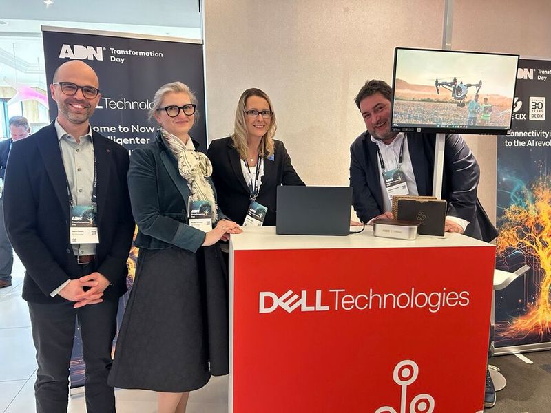 Das Team von Dell mit (v. l.) Marco Dittrich, Monika Hartweger, Kati Ebenrecht und Stephan Mutschall (Bild: Vogel IT-Medien)