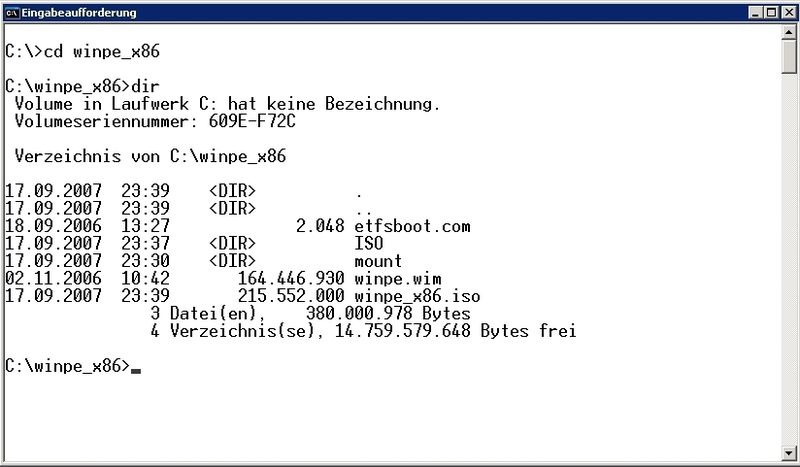 Abbildung 4:  Die Abbildung zeigt neben dem angepassten Windows PE-Abbild winpe_x86.iso auch das original Windows PE-Image winpe.wim. Die ISO-Datei kann nun mit einem Brennprogramm verwendet werden (Archiv: Vogel Business Media)
