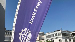 „Neuwagen Online“: Unter dem Namen ist Emil Frey Deutschland seit Kurzem als Neuwagenvermittler aktiv – und sucht Partner im Kfz-Gewerbe. (Bild: Achter/»kfz-betrieb«)