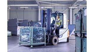 Die digitale Lösung liefert präzise Daten über Abfallmengen, Herkunft und Entsorgungswege. Dabei werden Stoffsorten vom Papier über Mischschrott bis hin zum Altöl erfasst und durch Leadec für die Verwertung vorbereitet. (Bild: Leadec/Dawin Meckel/OSTKREUZ)