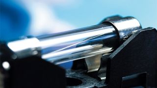 Fuses_Varistors_600x397pixel.jpg ()