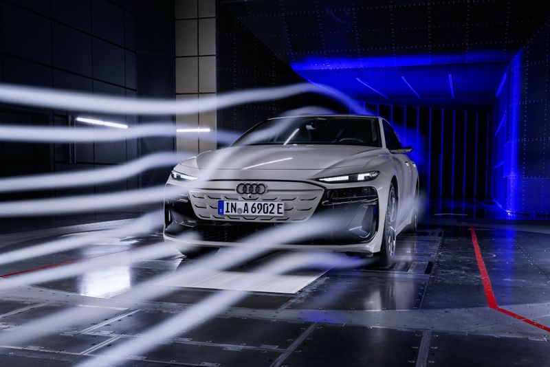 9. Aerodynamik: Der A6 E-tron hat einen relativ niedrigen Luftwiderstand. Das merkt man primär an den geringen Windgeräuschen. (Bild: Audi)