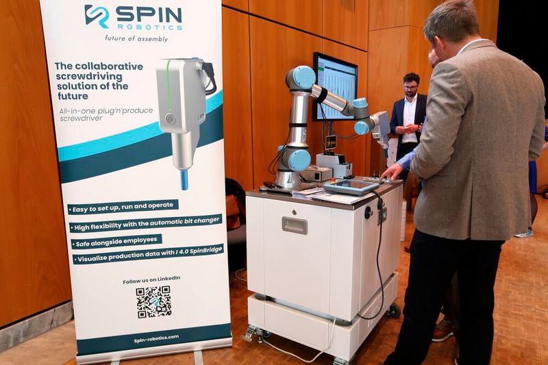 Spin Robotics präsentierte mit dem SD35 eine All-in-One-Schraublösung. Der Roboter setzt sechs Schrauben in weniger als einer Minute ein – auch in engen und schwer zugänglichen Räumen. (Bild: D. Quitter - VCG)