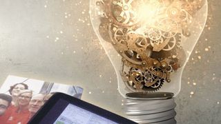 Mobile Anendungen erleichtern in der Instandhaltung den Zugriff auf die Daten. (© Sergey Nivens/Fotolia.com/CHT Beitlich; [M]PROCESS)