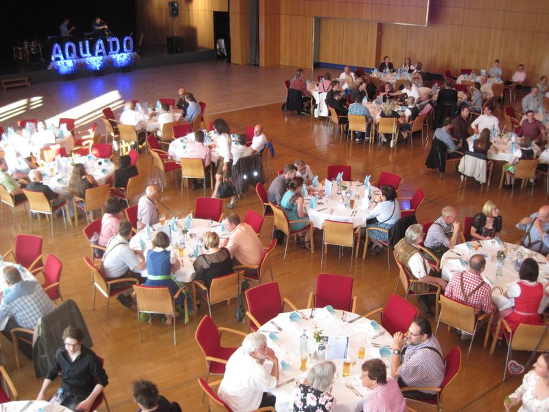 Die 300 Gäste der Abendgala fanden sich im Amberger Congress-Centrum ein. (Aquado)