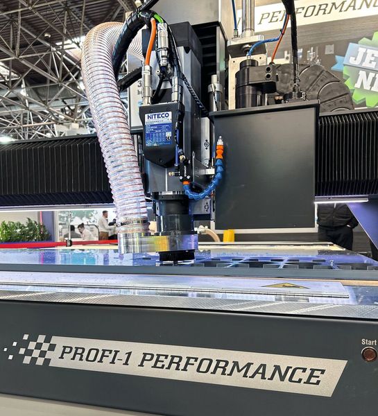 Profi-1 Performance von Harmuth CNC-Frästechnik mit encodergesteuerter Frässpindel und integriertem Werkzeugwechsler. (Bild: Mitsubishi Electric)