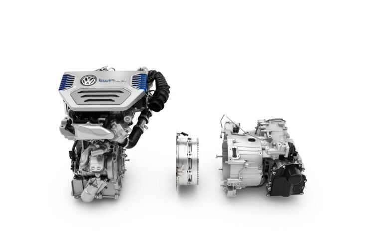 Zum Einsatz kommt der Zweizylinder-Selbstzünder (35 kW/48 PS) in Kombination mit einer von 20 auf 35 kW erstarkten Elektro-Maschine, woraus sich eine Systemleistung von 55 kW/75 PS ergibt. Der so genannte Twin Up soll einen Verbrauch von im Schnitt lediglich 1,1 Litern erreichen. Allerdings schafft er das nur, wenn der elektrische Antrieb optimal genutzt wird. (Foto: VW)
