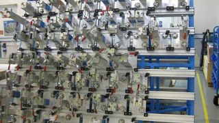 Auf einem Transportwagen mit einer Fläche von 1500 mm × 2500 mm kann der gesamte Vorrichtungssäulenbestand gelagert werden. Bild: Witte (Archiv: Vogel Business Media)