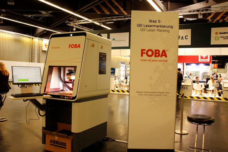 Foba, Hersteller von Präzisionssystemen zum Markieren und Gravieren mit Laser, präsentierte den fünften Schritt: die UDI-Lasermarkierung.  (Bild: Breunig – VCG)