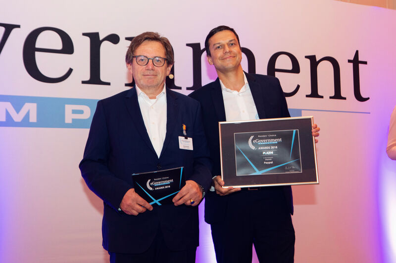 Der Platin-Award ging an Paypal und Steffen Joniak. (offenblen.de)