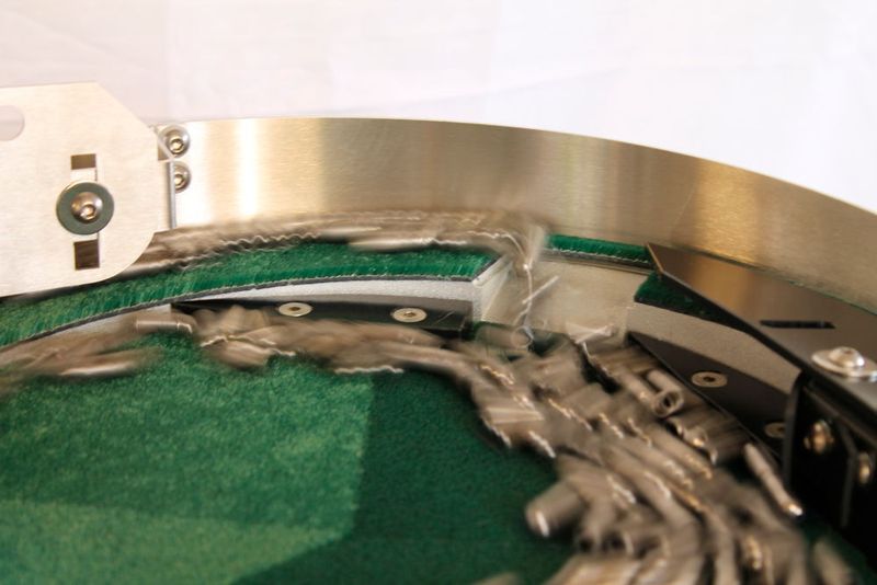 Bauliche Finessen vermindern bei diesem Vibrationsflächenspeicher Störanfälligkeit und Geräuschentwicklung. (Bild: IFC)