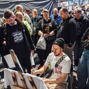 Auch das Thema Tuning sorgte für Aufmerksamkeit. Im Bild Maui von den Tuning Profis.(Bild:  Messe Erfurt/Viveart.de)