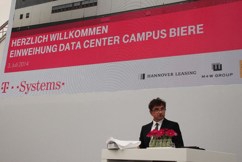 T-Systems International-Geschäftsführer Ferri Abolhassan während der Eröffnungsfeier. (Daniel Große)