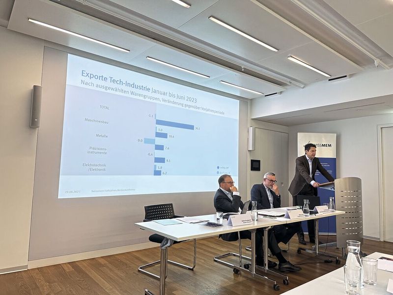C'est au siège de  Swissmem à Zurich, le 29 août dernier que Stefan Brupbacher, directeur de Swissmem et Martin Hirzel, président de Swissmem faisaient un point presse sur la situation économique de l'industrie tech. (Source : MSM)