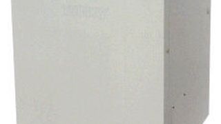 Die kontaktlosen Planeten-Mischer "Thinky" mischen, dispergieren und entgasen das Probenmaterial in einem  Arbeitsschritt.  (Bild: C3)