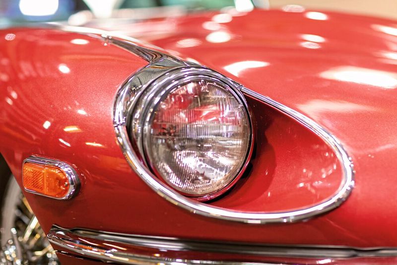 Kenner erkennen es an den Schweinwerfern: der E-Type 2+2 ist ein Exemplar der Serie 2. (Bild: Julian Salinas)