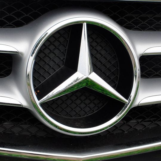 Mercedes hat weiter ein Rückrufproblem wegen der Abgasanlage: 170.000 weitere Modelle müssen in die Werkstätten.(Bild:  Grimm / »kfz-betrieb«)