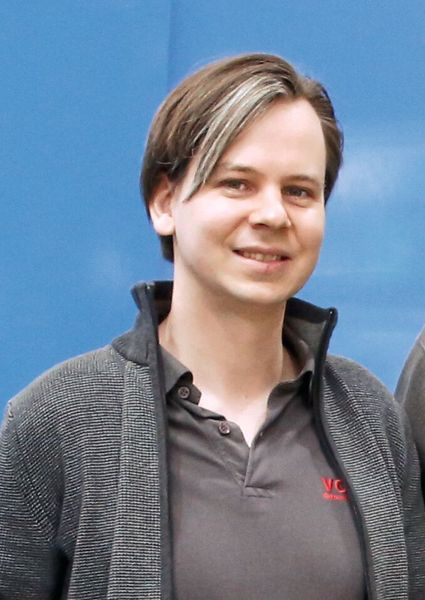 „In unserem Anwendungsspektrum, in der Edelstahlbearbeitung bis zu fünf Millimetern, ist die neue Stanz-Laserschneidzelle von Prima Power die ideale Lösung – sie wäre auch heute wieder unsere erste Wahl.“ Lorenz Reindl , Geschäftsleitung von Volta Edelstahl. (Norbert Novotny/x-Technik)