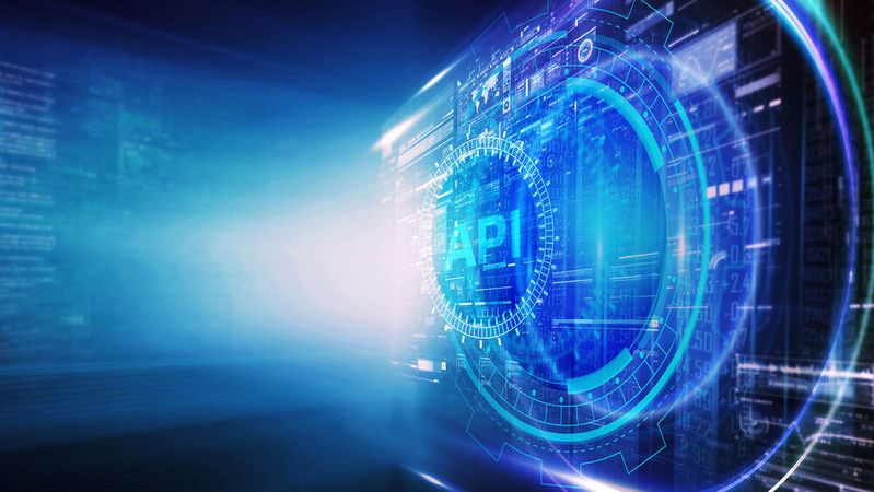 Schnittstellen verbinden Systeme oft nahezu unsichtbar im Hintergrund, genau das macht sie zu einem bevorzugten Angriffsziel. Laut Akamai-Studie zählen Autorisierungslücken und Fehlkonfigurationen zu den häufigsten Einfallstoren in deutschen Unternehmen.(Bild: ©  putilov_denis - stock.adobe.com)