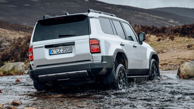 Mehr Spaß macht da schon mal ein Ausflug ins Gelände. (Bild: Toyota)