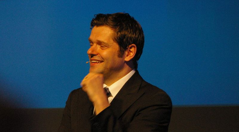 Le modérateur, Monsieur Urs Gredig, journaliste au Tagesschau de la SRF. (Image: MSM / JR Gonthier)