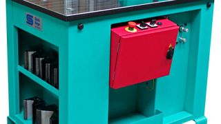 Die neue Biegemaschine von Stierli Bieger eignet sich auch zum Richten. (Bild: Stierli Bieger)