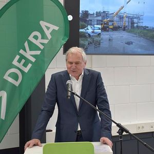 (Rosenow/»kfz-betrieb«)