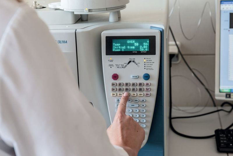 Bereits in der Entwicklungsphase sollte man sich auf die Softwaresicherheit von Medizingeräten konzentrieren. Es gilt aber auch: Für systemweite Bedrohungseinschätzungen bei einem Produkt ist es grundsätzlich nie zu spät. (gemeinfrei)