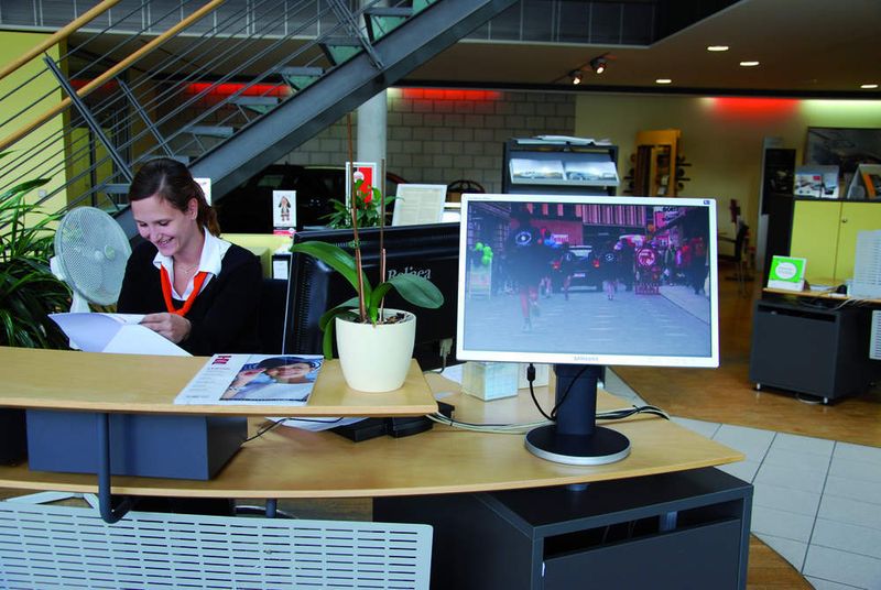 Der VW- und Audi-Betrieb lässt seine Events selbst am Empfang Revue passieren (Archiv: Vogel Business Media)
