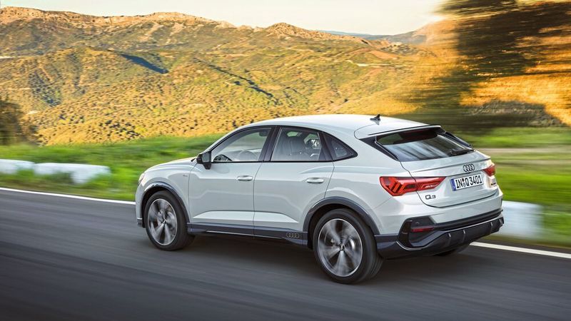 Der neue Q3 bekommt als Schwestermodell eine Coupévariante mit angeschrägtem Heck. (Audi)