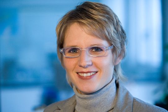 Carolin Salfner, Wulf Gaertner Autoparts AG: „Die Marke Meyle hat sich im freien Teilehandel in Europa als überzeugende Alternative zu OE-Teilen etabliert. Deswegen rechnen wir mit einem gesteigerten Interesse an unserem Messeangebot. Wir zeigen, welche umfassende Analyse des Gesamtsystems Auto der Entwicklung von verbesserten Meyle-HD-Teilen vorausgeht und warum diese stabiler sind als ihr Pendant vom Erstausstatter.