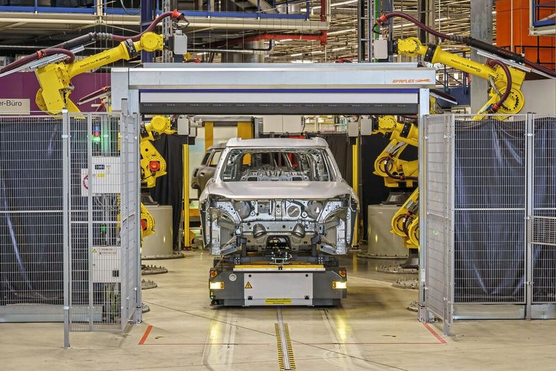 Defect-free inspected raw car bodies can be passed on to painting without manual visual inspection. (Image:Micro-Epsilon)