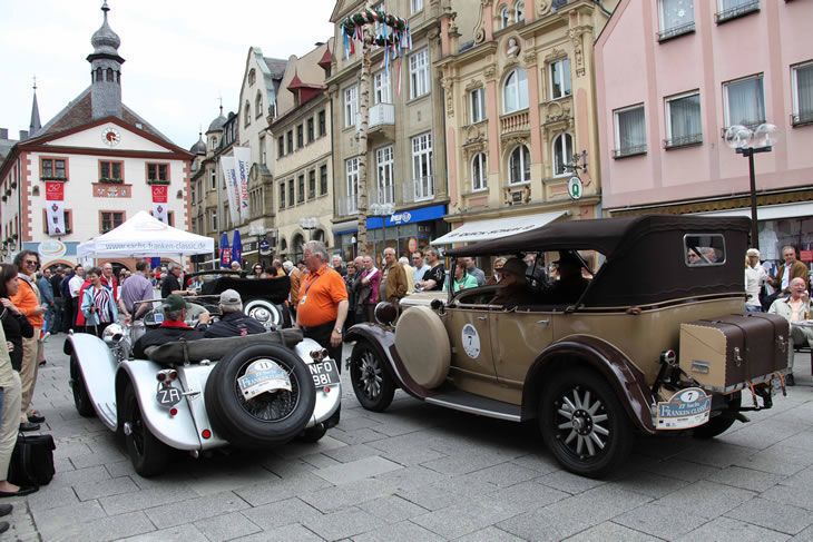 Vorkriegsfahrzeuge demonstrieren, wie schön und anspruchsvoll automobile Fortbewegung vor vielen Jahrzehnten war. (Archiv: Vogel Business Media)