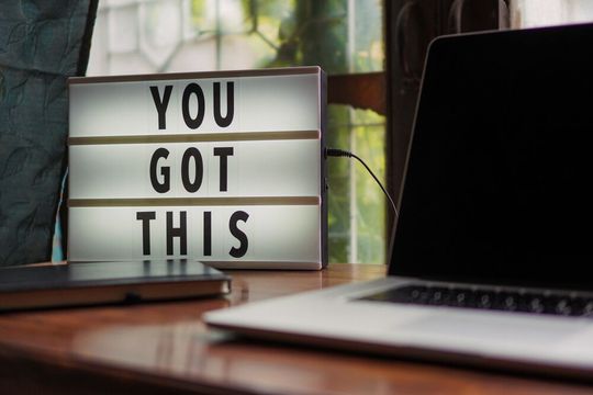 Motivierte Mitarbeiter sind das A und O in einem Unternehmen. Dieser Beitrag zeigt Ihnen, wie Sie in 5 Schritten Ihre Mitarbeiter motivieren. Motivierte Mitarbeiter sind das A und O in einem Unternehmen. Dieser Beitrag zeigt Ihnen, wie Sie in 5 Schritten Ihre Mitarbeiter motivieren.