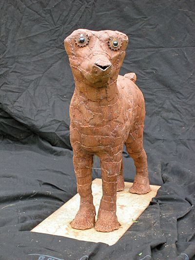 Der „Schaf-Hund“ ist in Patchwork-Technik verarbeitet: in 4 Schichten, 3 mm dicke Bleche, 70 mm × 120 mm lang. (Archiv: Vogel Business Media)