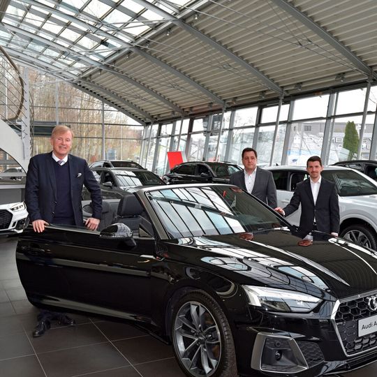 Die Tiemeyer-Führungsmannschaft (v.l.): Vorstandschef Heinz-Dieter Tiemeyer, Geschäftsführer Dirk Reitzer, Betriebsleiter Salvatore Liebertini.(Bild:  Tiemeyer)