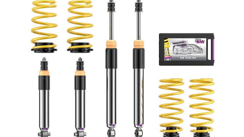 Das „V3 Klassik“-Gewindefahrwerk für den Opel Kadett C besteht aus vier separaten Dämpfern aus Edelstahl mit einer Einstellmöglichkeit per Gewinde sowie vier speziellen Fahrwerksfedern. (Bild: KW Automotive)